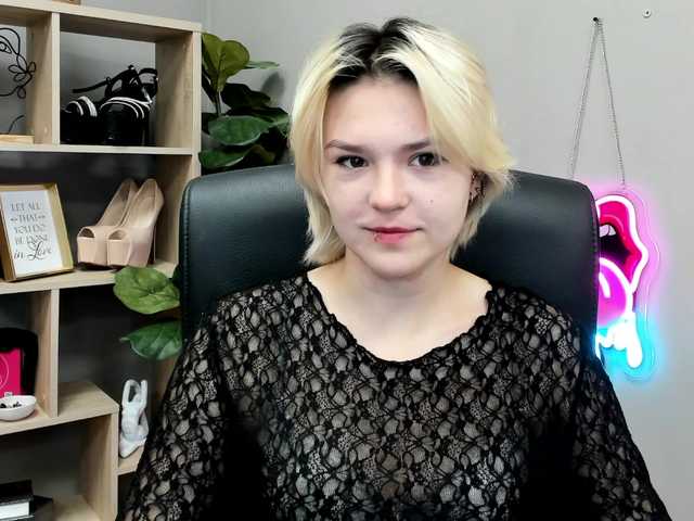 SweetLilyxo live cam on BongaCams