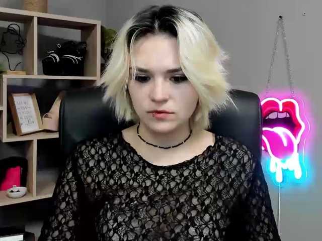 SweetLilyxo live cam on BongaCams