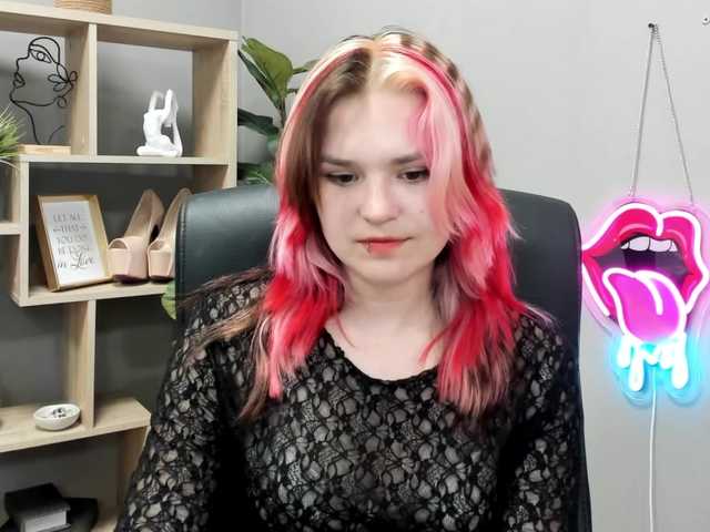 SweetLilyxo live cam on BongaCams