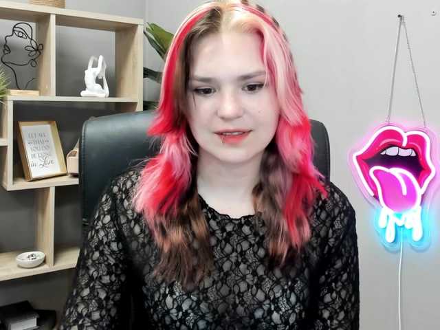 SweetLilyxo live cam on BongaCams