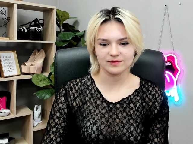 SweetLilyxo live cam on BongaCams