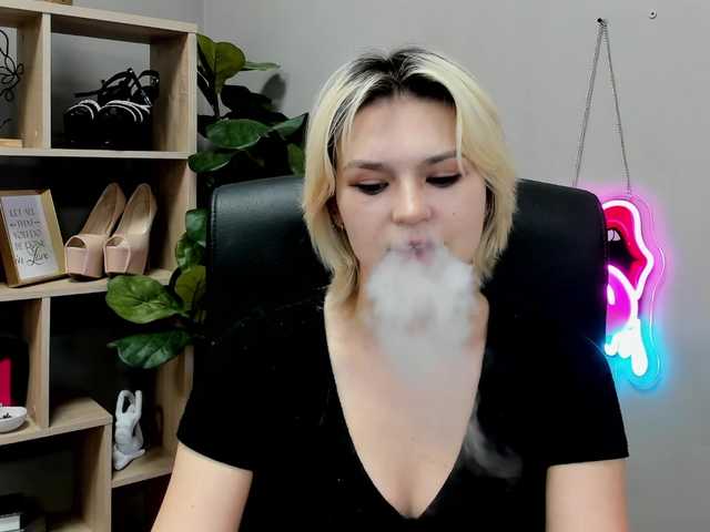 SweetLilyxo live cam on BongaCams
