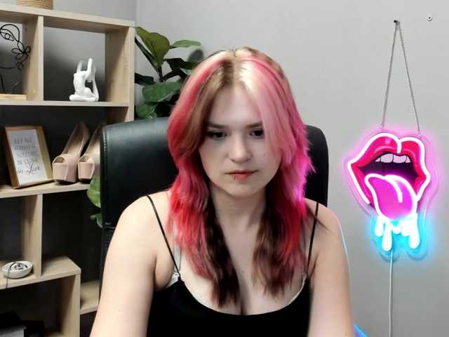 SweetLilyxo live cam