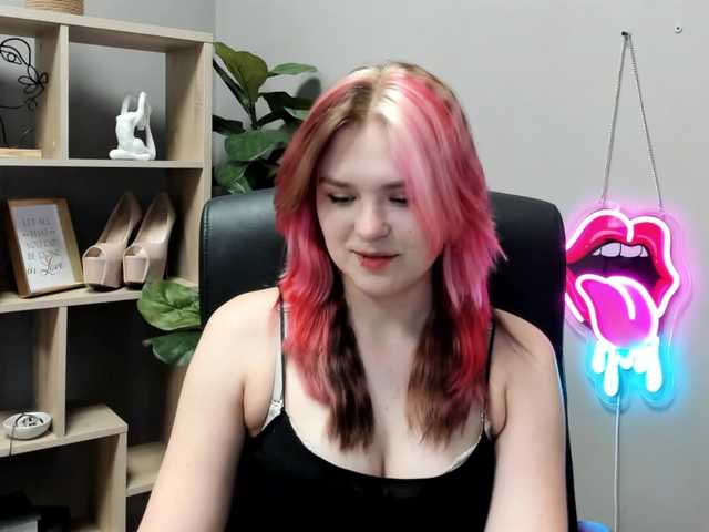 SweetLilyxo live cam on BongaCams