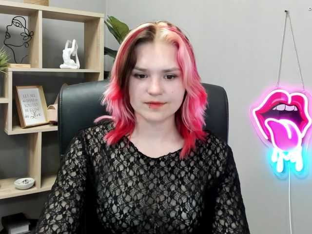 SweetLilyxo live cam on BongaCams