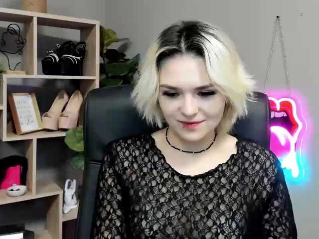 SweetLilyxo, live now on BongaCams