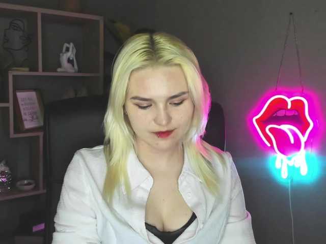 SweetLilyxo live cam