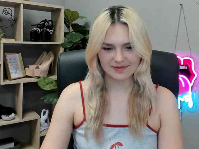 SweetLilyxo Live Webcam on BongaCams