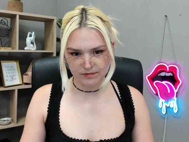 SweetLilyxo