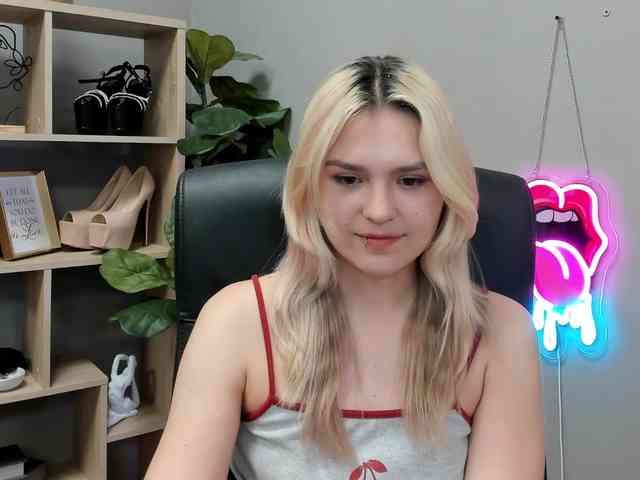 SweetLilyxo Live Webcam on BongaCams