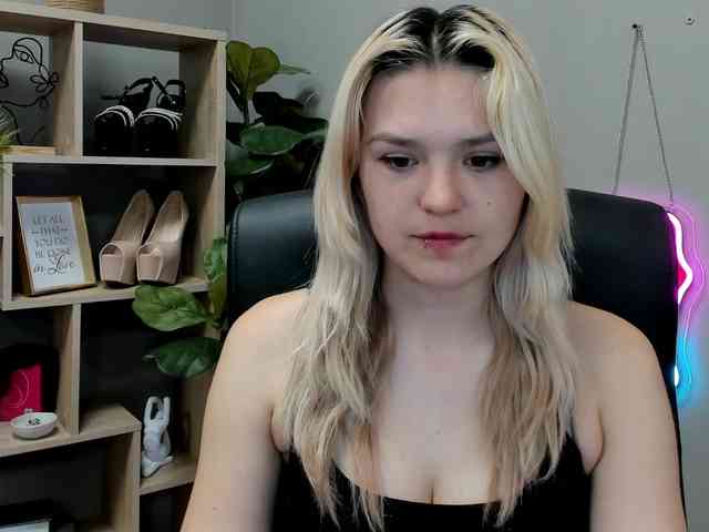 Model: SweetLilyxo