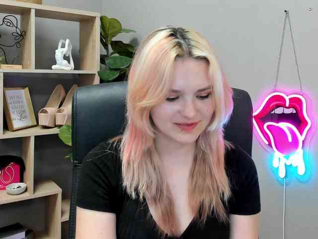 SweetLilyxo - Girl 