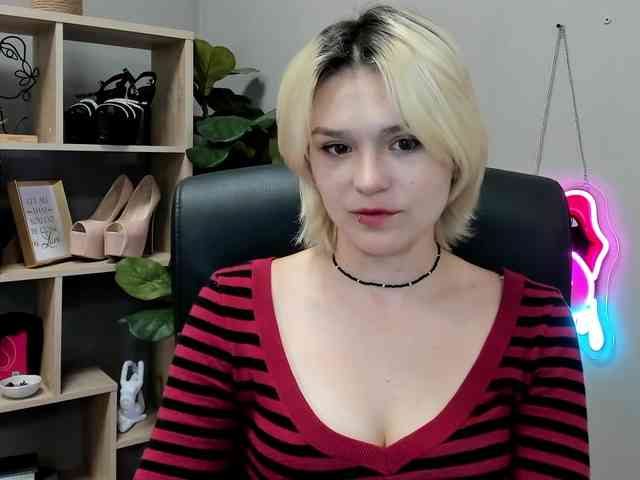 Model: SweetLilyxo