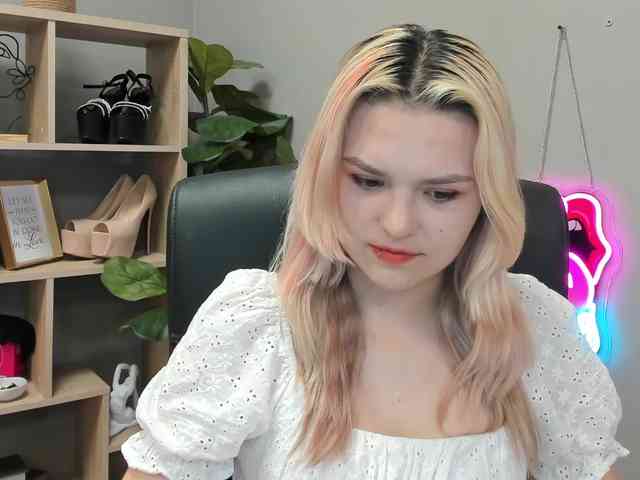 SweetLilyxo - Girl 