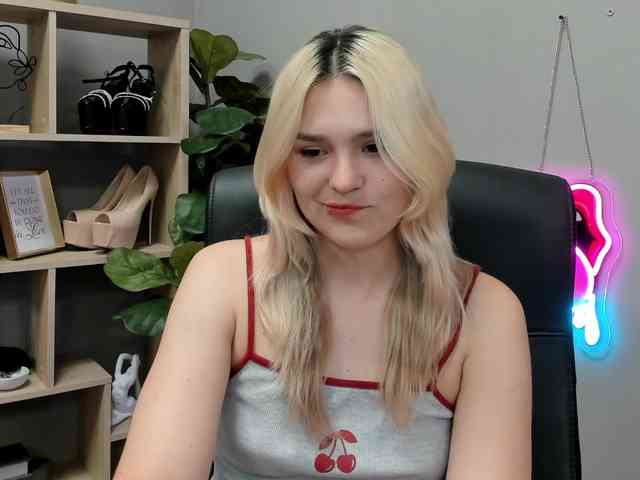 SweetLilyxo Live Webcam on BongaCams