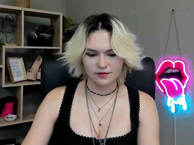 SweetLilyxo SweetLilyxo