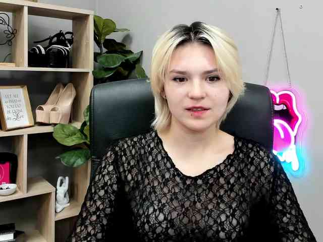 SweetLilyxo - Girl 