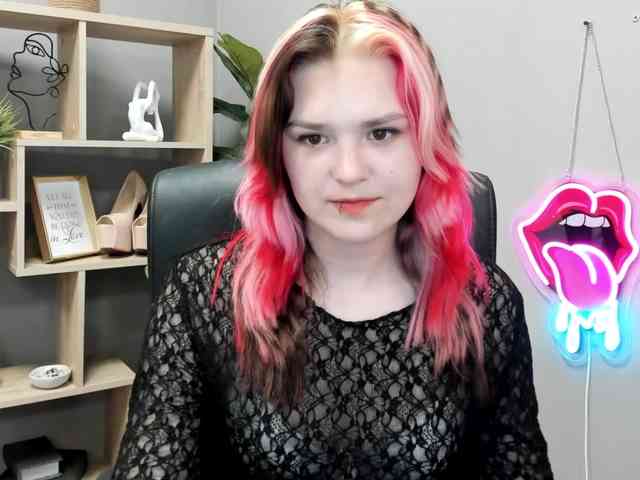 Model: SweetLilyxo