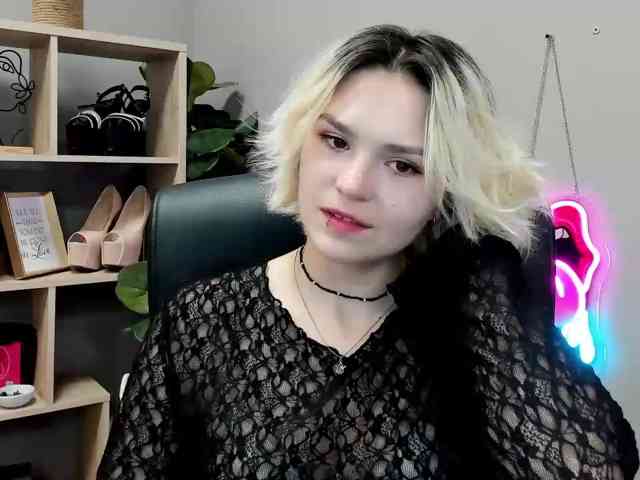 Model: SweetLilyxo