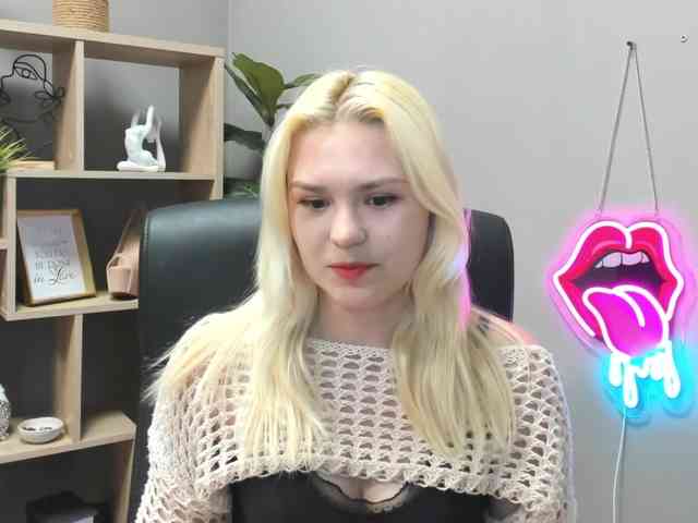 SweetLilyxo webcam