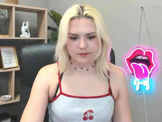 Model: SweetLilyxo