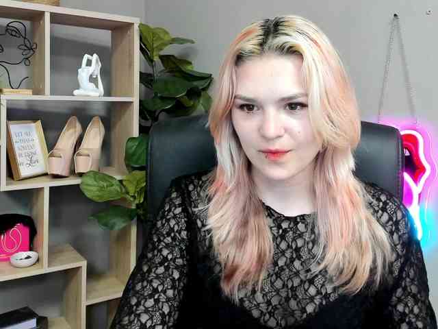 SweetLilyxo SweetLilyxo