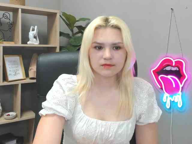 SweetLilyxo webcam