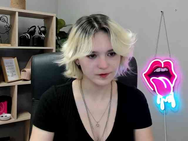 Model: SweetLilyxo