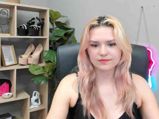 Model: SweetLilyxo