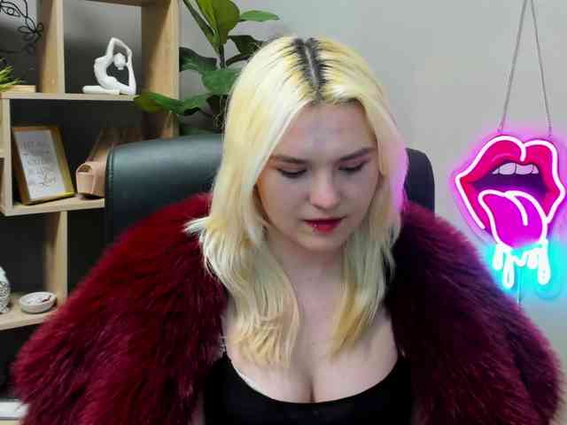 SweetLilyxo Live Webcam on BongaCams