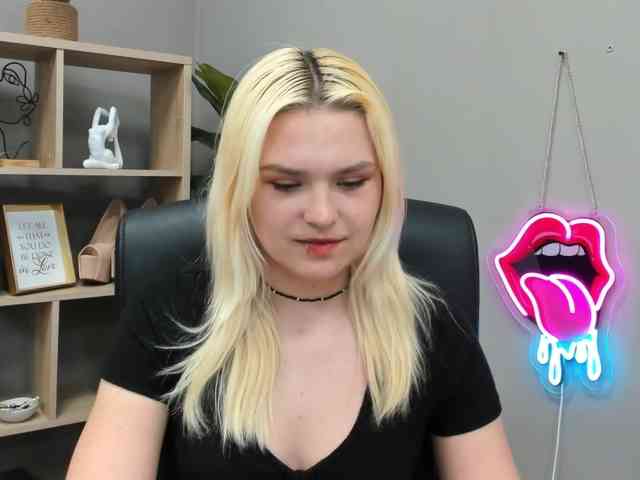 SweetLilyxo SweetLilyxo