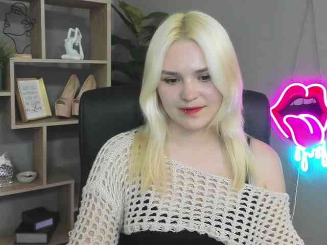 SweetLilyxo webcam
