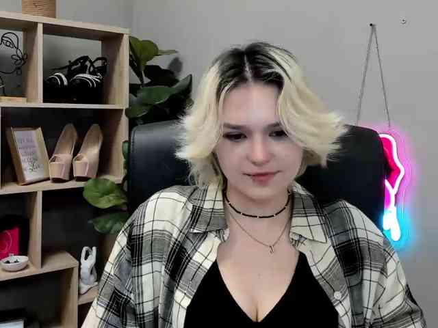SweetLilyxo SweetLilyxo