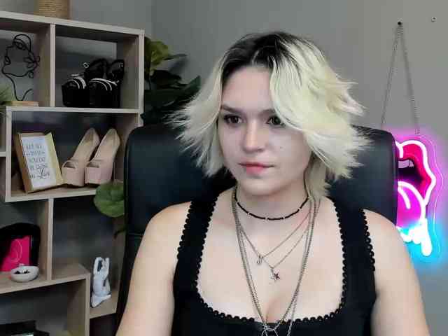 SweetLilyxo SweetLilyxo