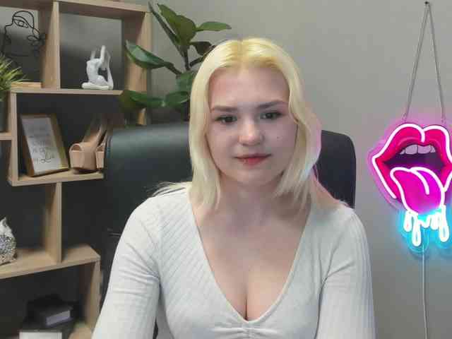 SweetLilyxo webcam