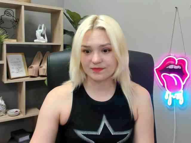 SweetLilyxo webcam