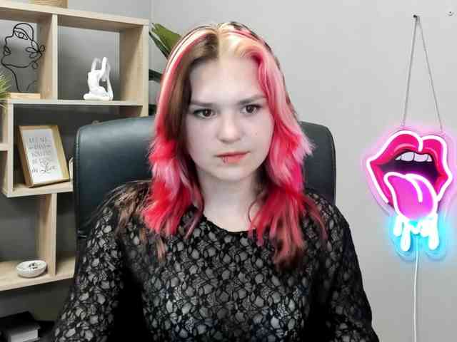 Model: SweetLilyxo