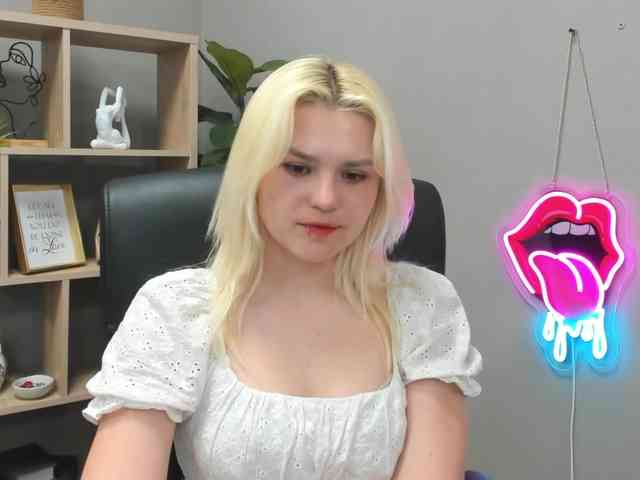 SweetLilyxo webcam