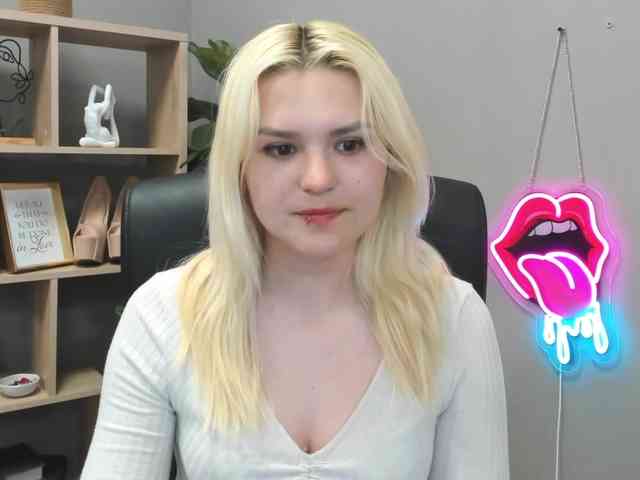 SweetLilyxo Live Webcam on BongaCams