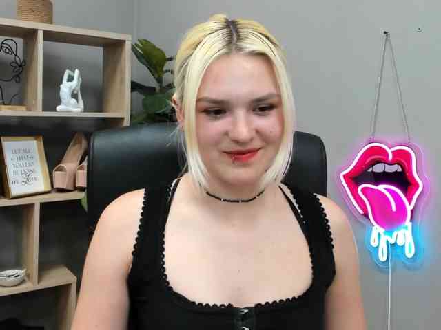 SweetLilyxo SweetLilyxo