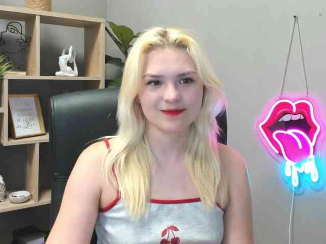 SweetLilyxo SweetLilyxo