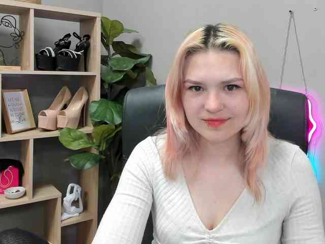 SweetLilyxo webcam
