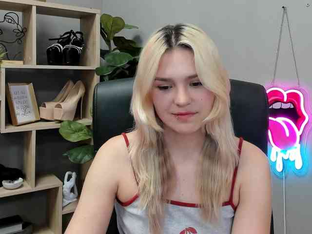 SweetLilyxo Live Webcam on BongaCams