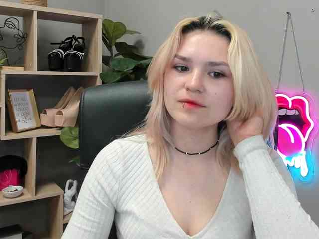 Model: SweetLilyxo