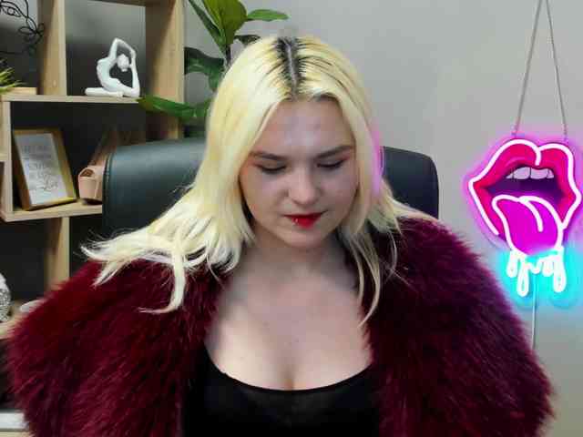 SweetLilyxo Live Webcam on BongaCams