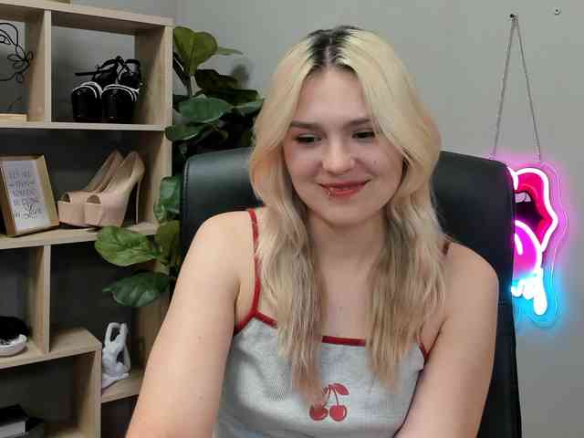 SweetLilyxo Live Webcam on BongaCams