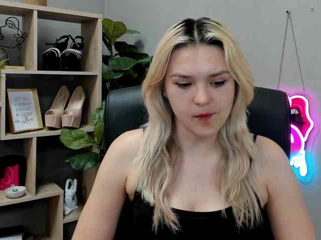 SweetLilyxo SweetLilyxo