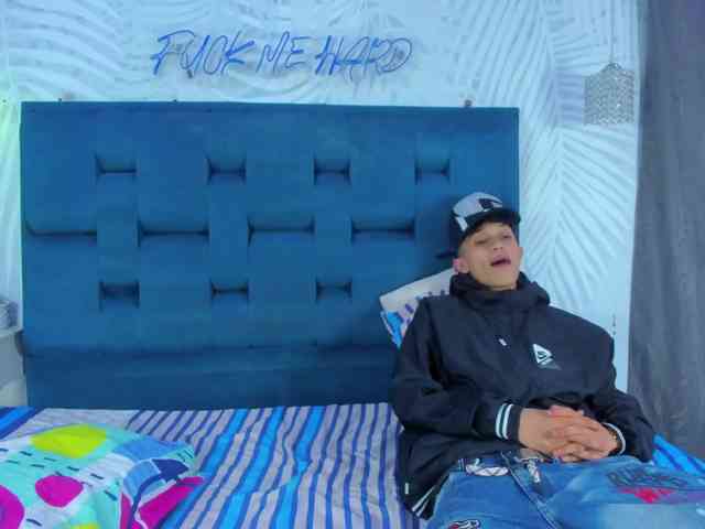 YoungsWild webcam