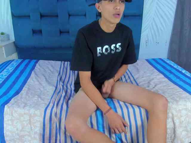 YoungsWild webcam