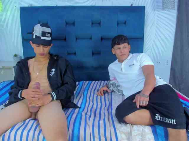 YoungsWild webcam